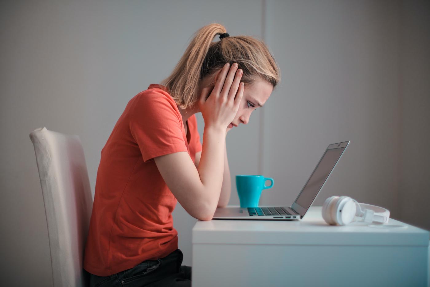 Career planning and self-efficacy as predictors of students’ career-related worry